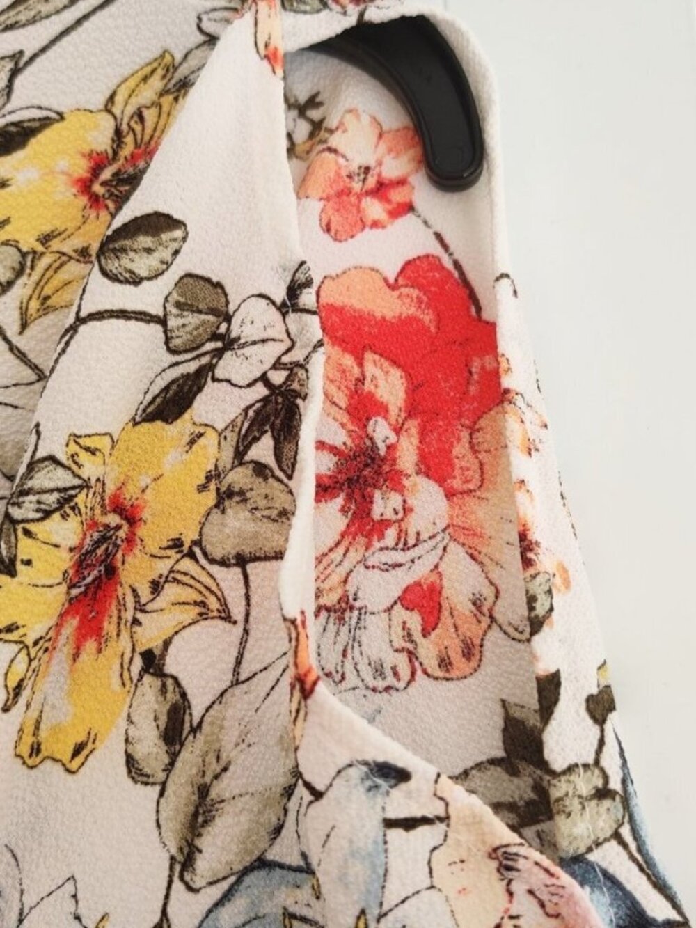 Top - Sz L - Picture 3 of 5
